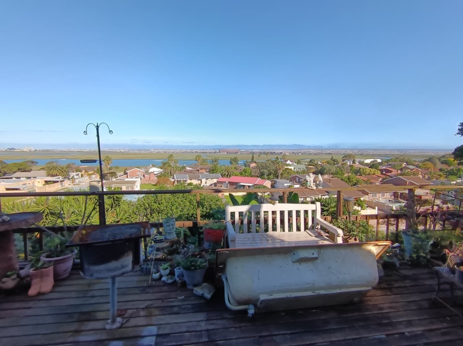 4 Bedroom Property for Sale in Amsterdamhoek Eastern Cape